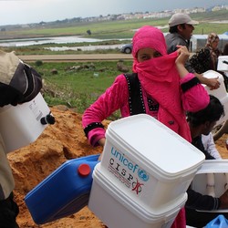 Agua para los niños refugiados sirios en el Líbano Imagen 4